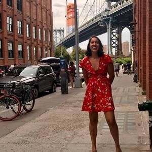 Meet your Posher, Henna